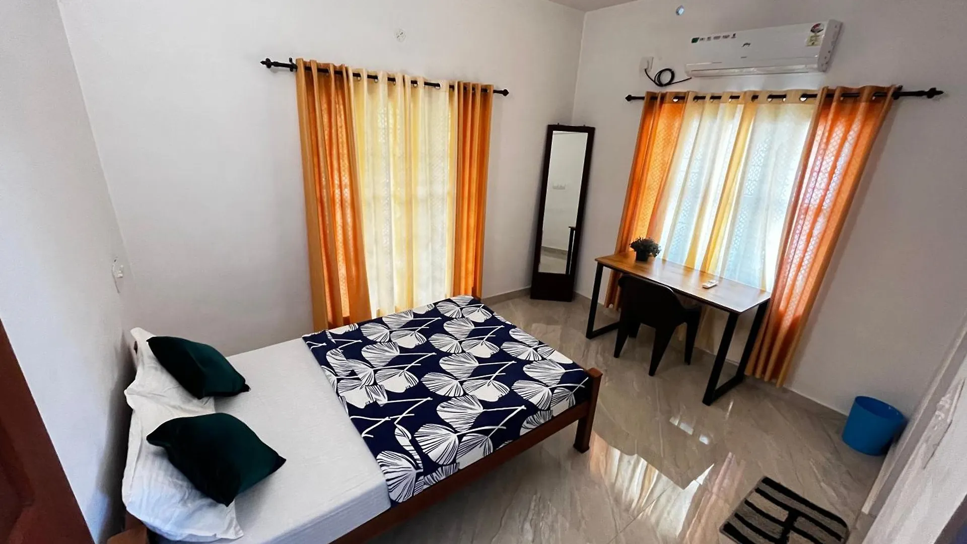 Paddy N Canal Homestay Alappuzha 0*,  India