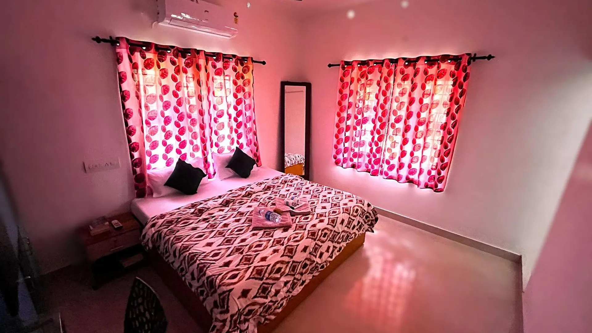 Paddy N Canal Homestay Alappuzha 0*,
